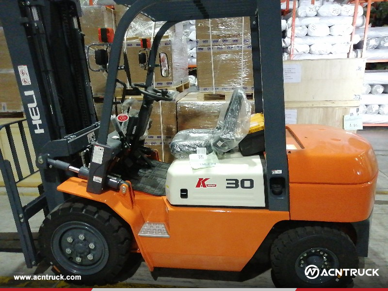 Argentina - 1 Unit HELI CPCD30 Forklift