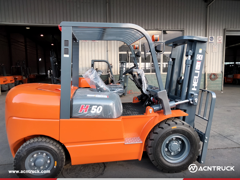 Tanzania - 2 Units HELI CPCD50 Diesel Forklift