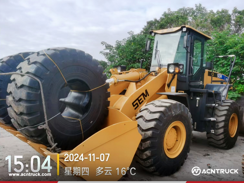 Armenia - 1 Unit SEM 655D Wheel Loader