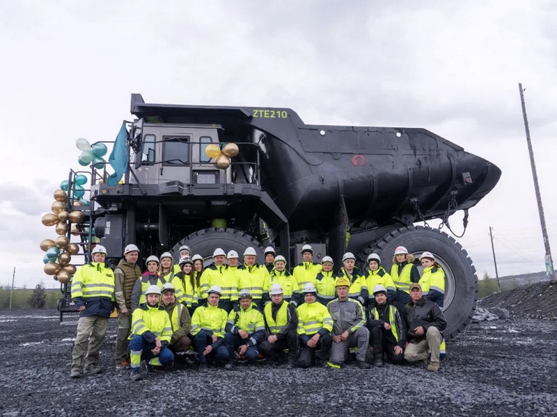ZOOMLION Hundred-ton Mining Dump Truck Exported Successfully