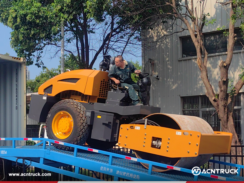 Canada - 2 Units STORIKE STS08 Road Roller