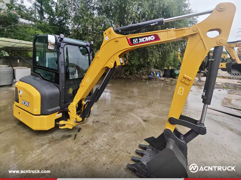 Maldives - 1 Unit XCMG XE35U Crawler Excavator