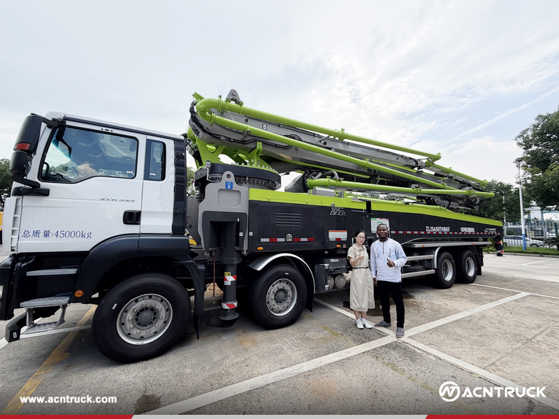 Burkina Faso Client Visited ZOOMLION Factory & ACNTRUCK Office