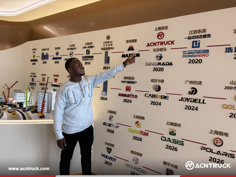 Burkina Faso Client Visited ZOOMLION Factory & ACNTRUCK Office